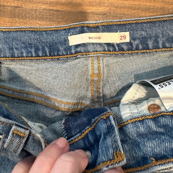 Levi Wedgie Jeans - Picture 5 of 5